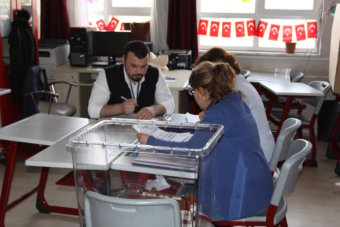 Gemi Mühendisleri sandık başına gitti galerisi resim 6