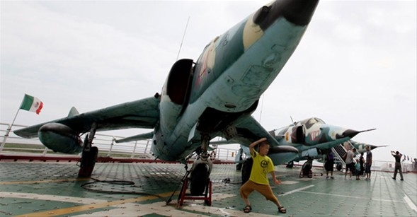 Savaş gemisi otel oldu, galerisi resim 15