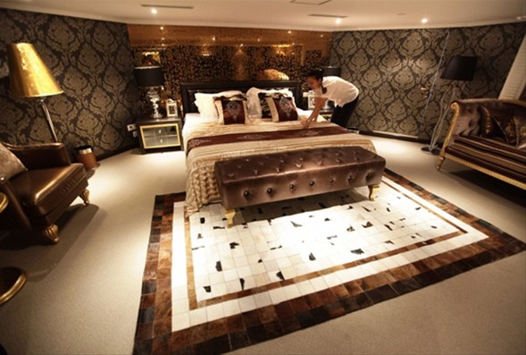 Savaş gemisi otel oldu, galerisi resim 4