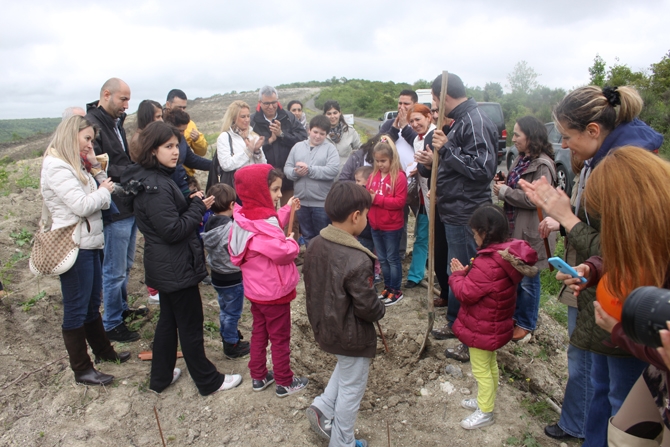 İMEAK DTO Hatıra Ormanı'na fidanlar dikildi galerisi resim 9