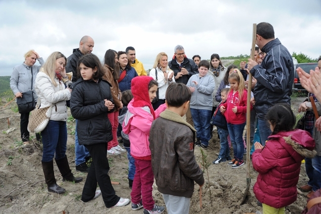 İMEAK DTO Hatıra Ormanı'na fidanlar dikildi galerisi resim 5