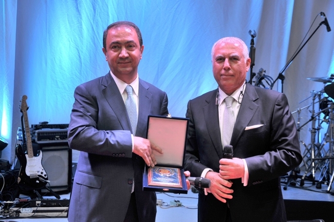 "DEFAV 19. Geleneksel Dayanışma Gecesi" galerisi resim 2