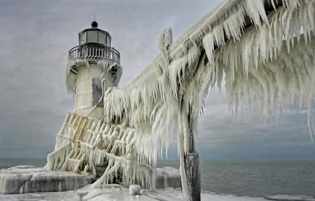 Norveç'te denizdeki balıklar dondu galerisi resim 10