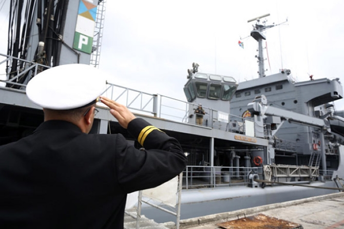 İlklerin gemisi: TCG Yarbay Kudret Güngör galerisi resim 5