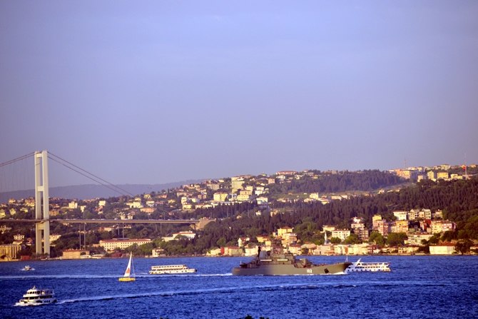Rus Donanması'na ait iki gemi Çanakkale Boğazı'ndan geçti galerisi resim 11