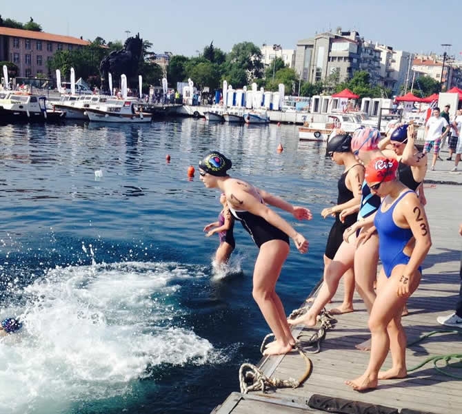 Türkiye açık yüzme şampiyonası Çanakkale boğazında yapıldı galerisi resim 9