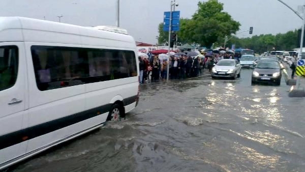 İstanbul'da deniz, karayla birleşti galerisi resim 10