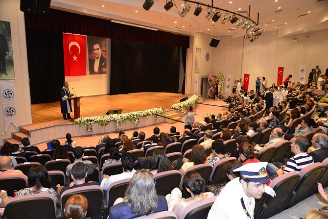 Dokuz Eylül Üniversitesi Denizcilik Fakültesi mezuniyet töreni yapıldı galerisi resim 29