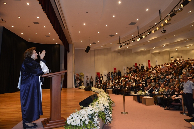 Dokuz Eylül Üniversitesi Denizcilik Fakültesi mezuniyet töreni yapıldı galerisi resim 30