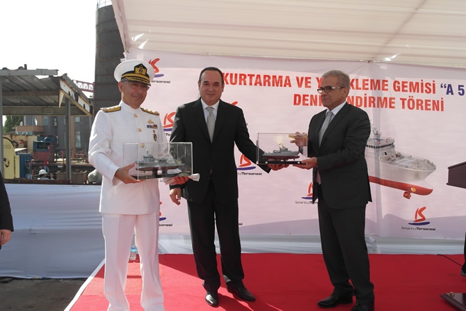 'IŞIN' adlı gemi törenle denize indirildi galerisi resim 14