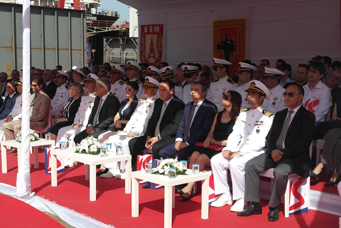 'IŞIN' adlı gemi törenle denize indirildi galerisi resim 2