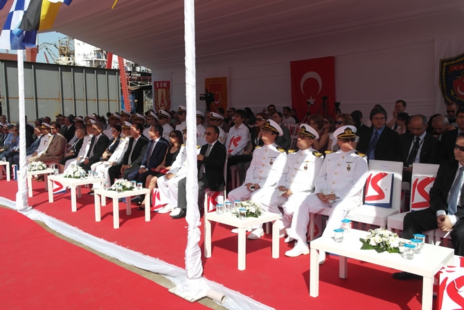 'IŞIN' adlı gemi törenle denize indirildi galerisi resim 3