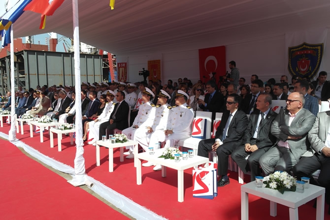 'IŞIN' adlı gemi törenle denize indirildi galerisi resim 5