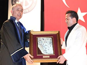 Piri Reis Üniversitesi ilk mezunlarını verdi