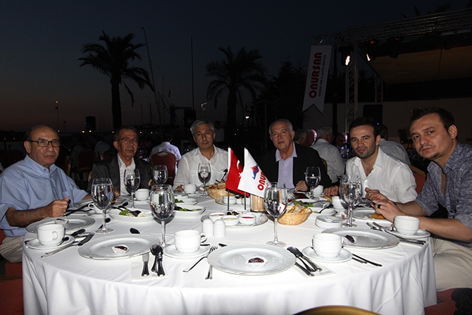 Onursan'ın iftar yemeğine yoğun katılım galerisi resim 2