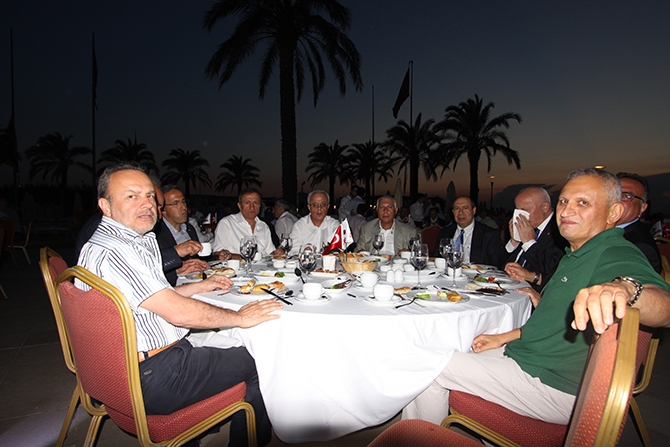 Onursan'ın iftar yemeğine yoğun katılım galerisi resim 3