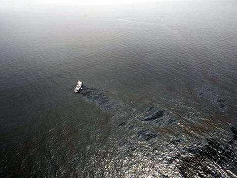 DENİZALTILAR KÖRFEZ'İ TEMİZLİYOR galerisi resim 7