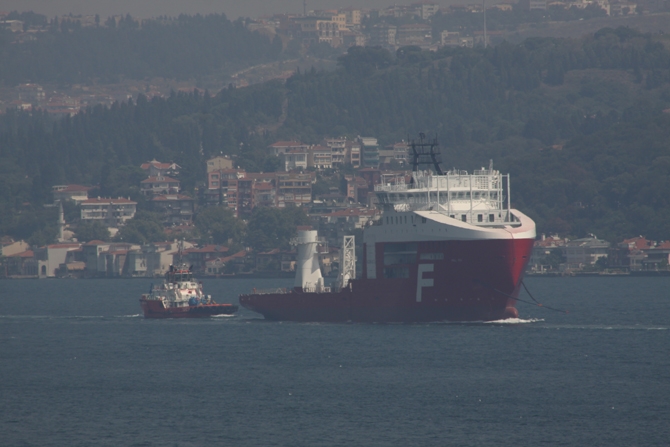 Buzkıran Gemisi İstanbul Boğazında galerisi resim 17