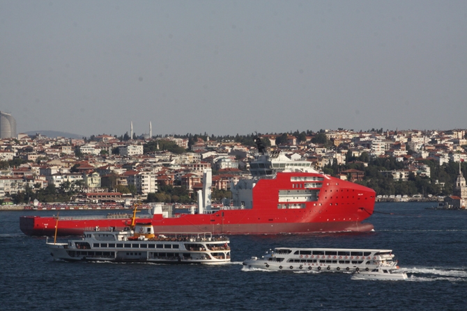 Platform destek gemisi İstanbul Boğazı’ndan geçti galerisi resim 1