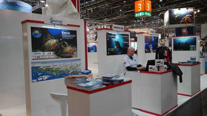 2015 Boat Düsseldorf fuarı devam ediyor galerisi resim 60