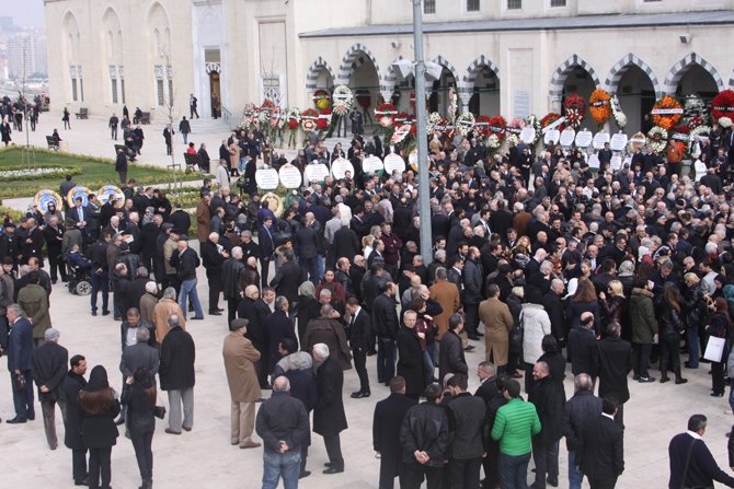 Şadan Kalkavan son yolculuğuna uğurlandı galerisi resim 1