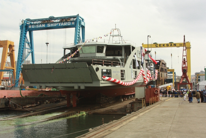 Çeksan Tersanesi 'Hasan Tahsin' feribotunu denize indirdi galerisi resim 10