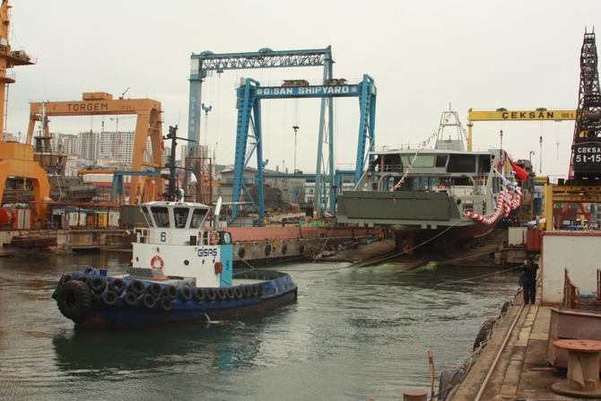 Çeksan Tersanesi 'Hasan Tahsin' feribotunu denize indirdi galerisi resim 19