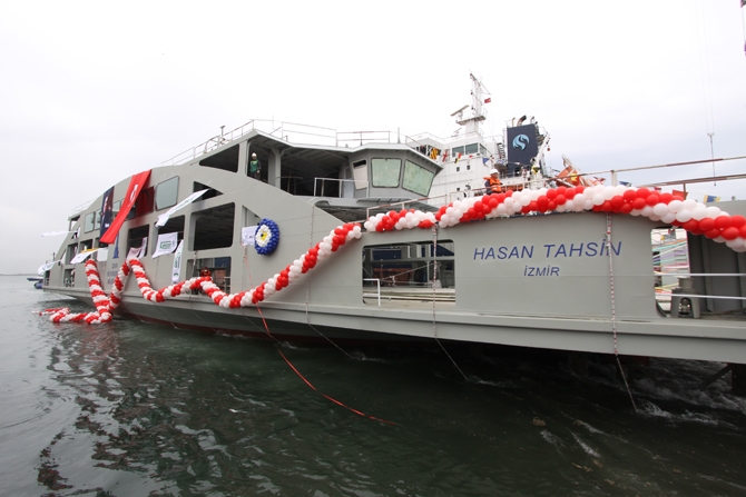 Çeksan Tersanesi 'Hasan Tahsin' feribotunu denize indirdi galerisi resim 33