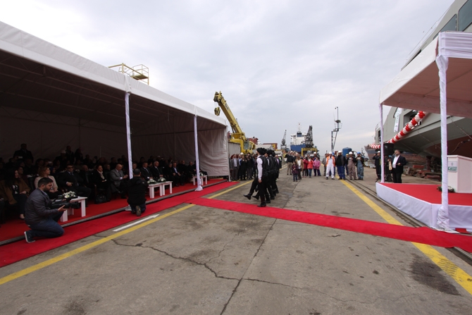 Çeksan Tersanesi 'Hasan Tahsin' feribotunu denize indirdi galerisi resim 6