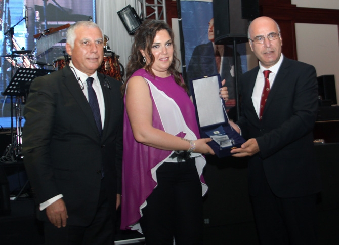 DEFAV 20. Geleneksel Dayanışma Gecesi geniş katılımla gerçekleşti galerisi resim 34