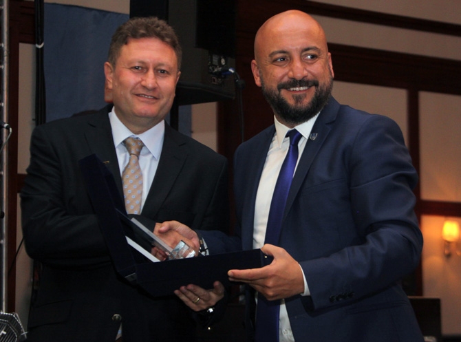 DEFAV 20. Geleneksel Dayanışma Gecesi geniş katılımla gerçekleşti galerisi resim 41