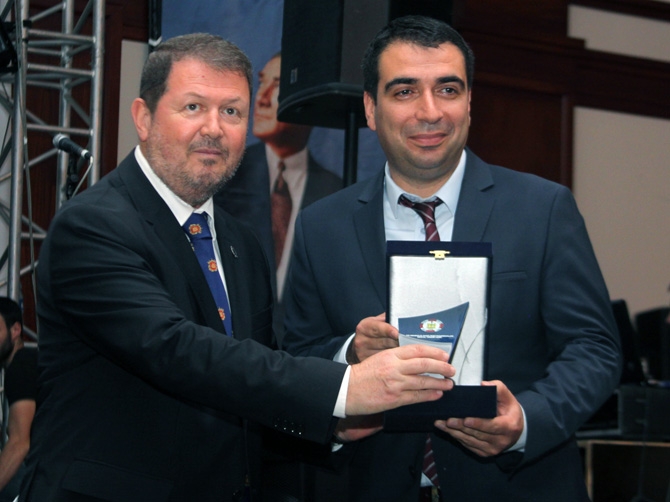 DEFAV 20. Geleneksel Dayanışma Gecesi geniş katılımla gerçekleşti galerisi resim 45