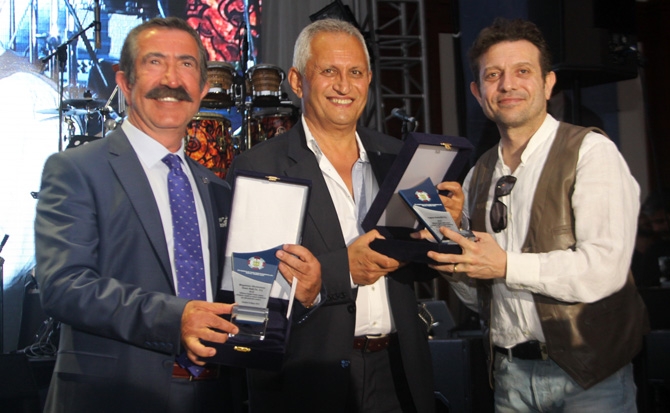 DEFAV 20. Geleneksel Dayanışma Gecesi geniş katılımla gerçekleşti galerisi resim 49