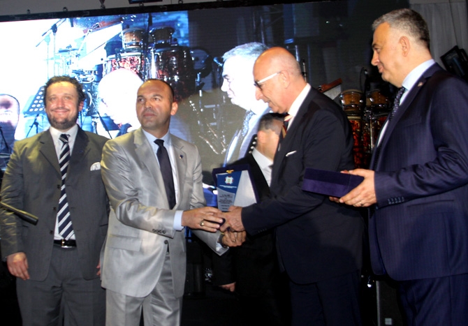 DEFAV 20. Geleneksel Dayanışma Gecesi geniş katılımla gerçekleşti galerisi resim 57