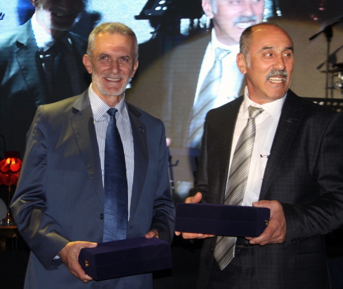 DEFAV 20. Geleneksel Dayanışma Gecesi geniş katılımla gerçekleşti galerisi resim 59