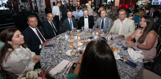 DEFAV 20. Geleneksel Dayanışma Gecesi geniş katılımla gerçekleşti galerisi resim 6