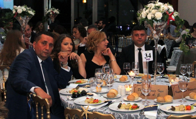 DEFAV 20. Geleneksel Dayanışma Gecesi geniş katılımla gerçekleşti galerisi resim 7