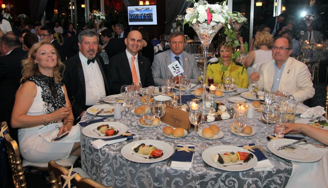 DEFAV 20. Geleneksel Dayanışma Gecesi geniş katılımla gerçekleşti galerisi resim 8