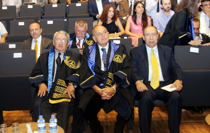 Piri Reis Üniversitesi'nde Mezuniyet Coşkusu galerisi resim 15