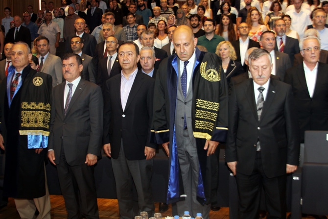 Piri Reis Üniversitesi'nde Mezuniyet Coşkusu galerisi resim 19