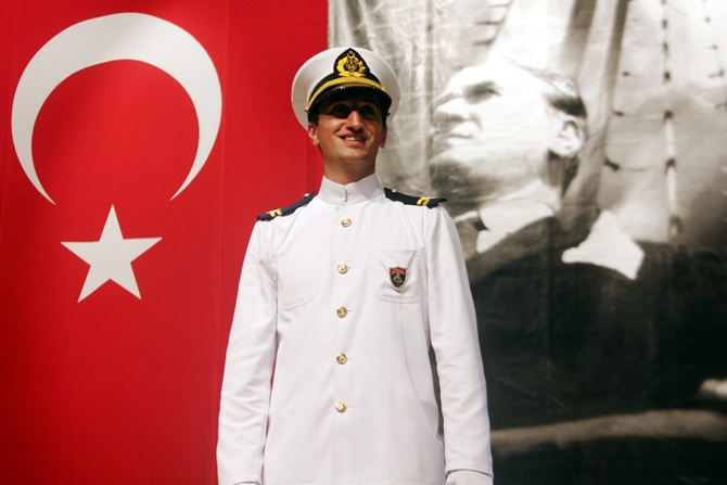 Piri Reis Üniversitesi'nde Mezuniyet Coşkusu galerisi resim 41