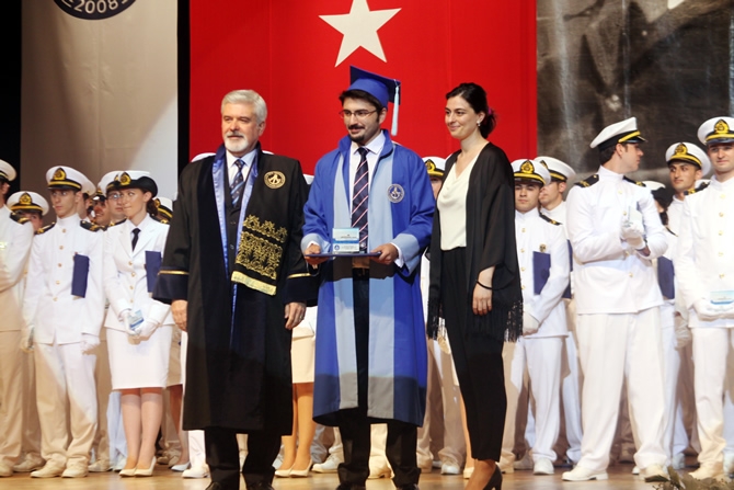 Piri Reis Üniversitesi'nde Mezuniyet Coşkusu galerisi resim 58