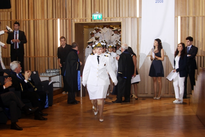 Piri Reis Üniversitesi'nde Mezuniyet Coşkusu galerisi resim 8