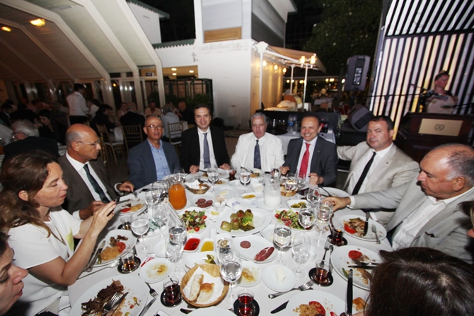 Denizcilik sektörü iftar yemeğinde buluştu galerisi resim 39