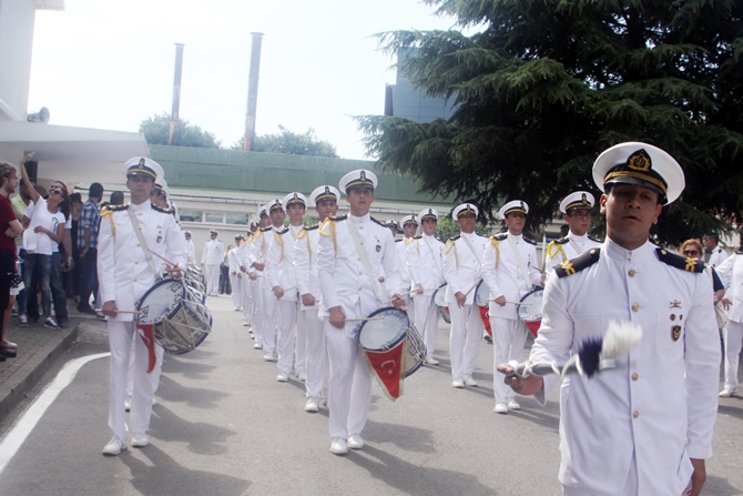 İTÜ Denizcilik Fakültesi 2015 yılı mezunlarını verdi galerisi resim 1