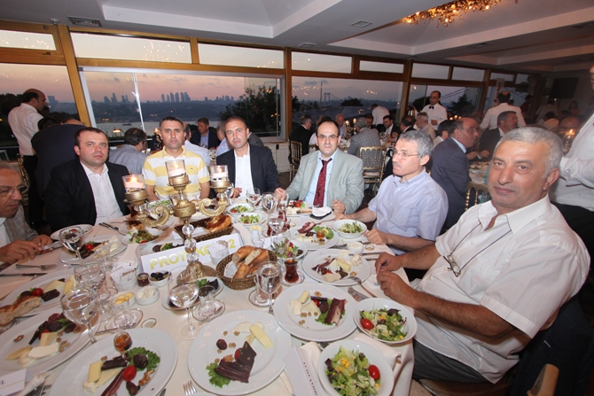 Denizciler, KOSDER iftarında bir araya geldi galerisi resim 11