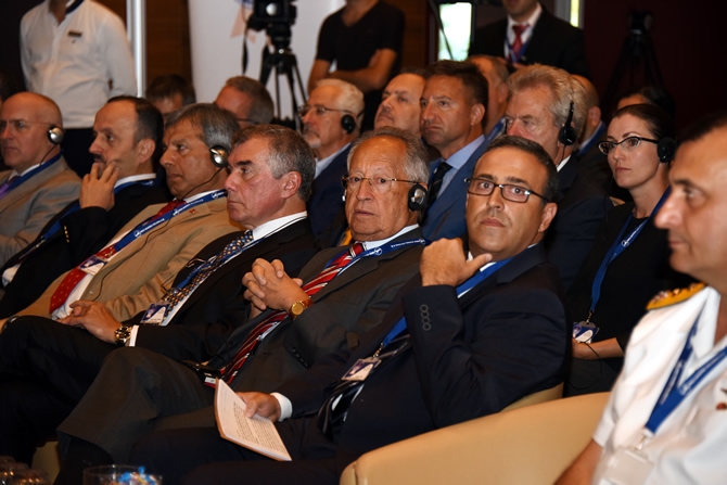 Akdeniz'de göçmen sorunu Altın Çıpa'da masaya yatırıldı galerisi resim 16