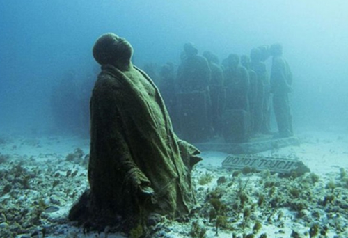 Denizin dibinde ürkütücü manzara galerisi resim 3