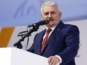 AK Parti'de yeni dönem: Binali Yıldırım genel başkan seçildi