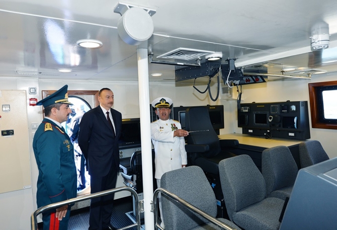 Aliyev Devlet Sınır Sevisi'nin yeni sınır denetim gemisini inceledi galerisi resim 10